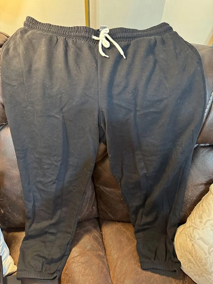 Old Navy Jogger Sweatpants Lot of 2 XL (Black & Grey)