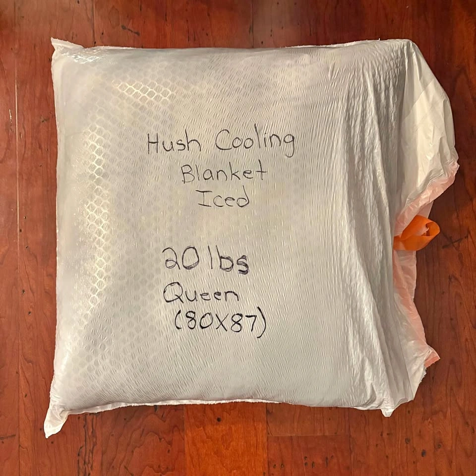 Hush Iced Cooling Blanket 20lb Queen