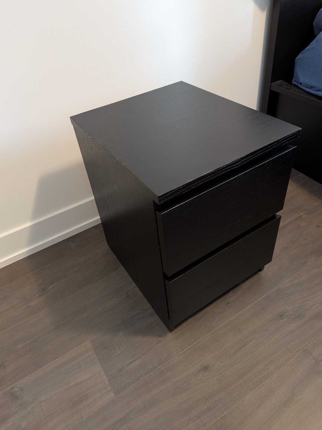 Ikea Malm Side table - black (moving sale) - photo 3