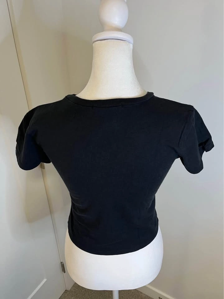 FOREVER 21 Black Gold Star Tee-Shirt - photo 5