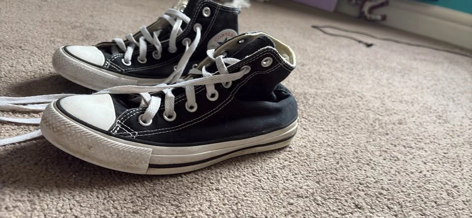 Converse Shoes - photo 2