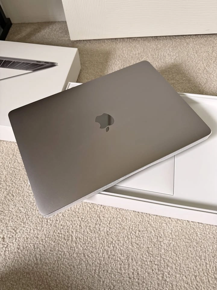 MacBook Pro 2017 13 inch