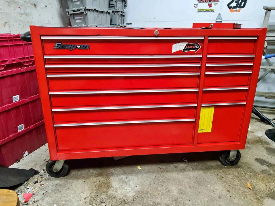 Snapon tool cab.