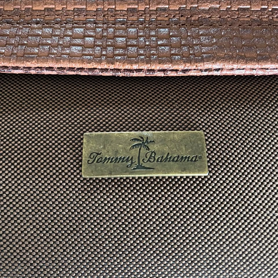 Tommy Bahama Brown Overnight/Carry-on Bag - photo 2