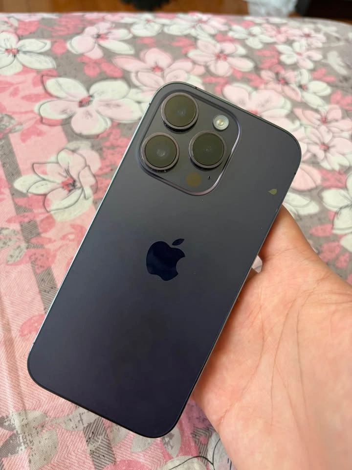 iPhone 14 Pro [READ DESCRIPTION] - photo 2