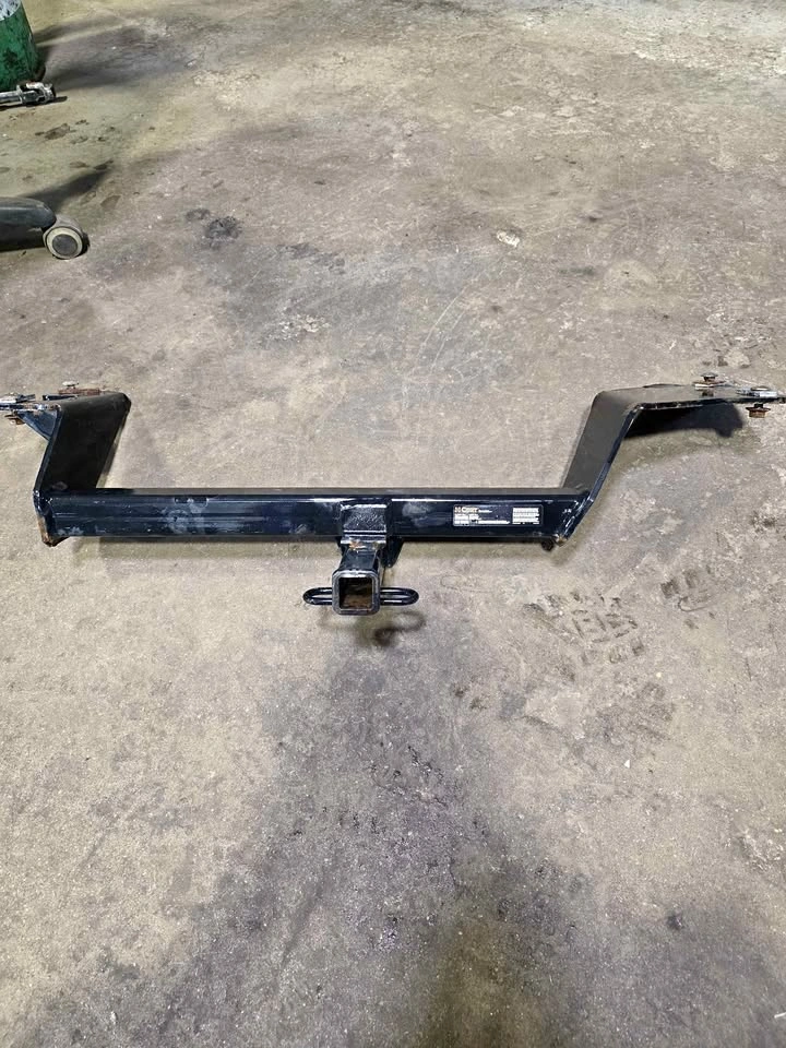Curt Trailer Hitch for 2019 Nissan Kicks