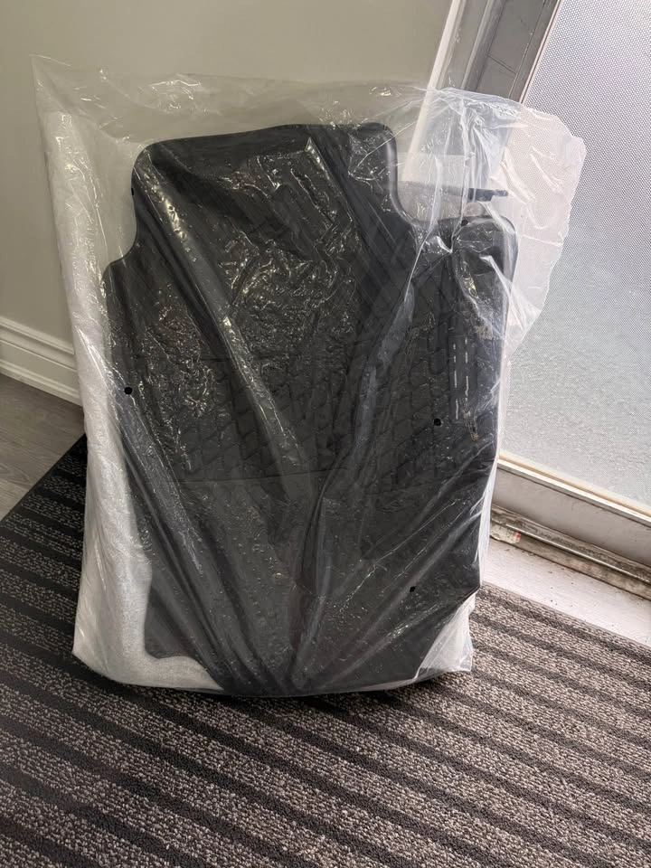 Toyota RAV4 Hybrid Floor Mats - Brand New - photo 3
