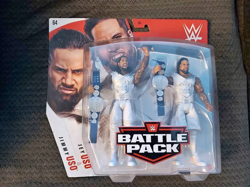 WWE- ( Battlepack ) Jey & Jimmy Uso , Series 64 - NIB thumbnail