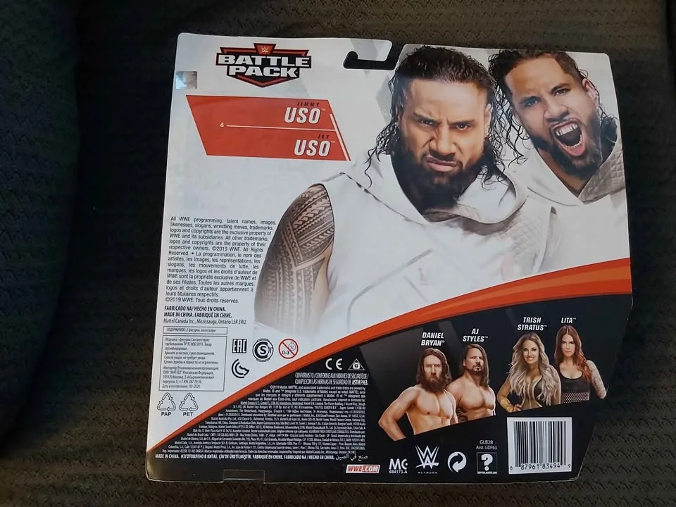 WWE- ( Battlepack ) Jey & Jimmy Uso , Series 64 - NIB image indicator(2)