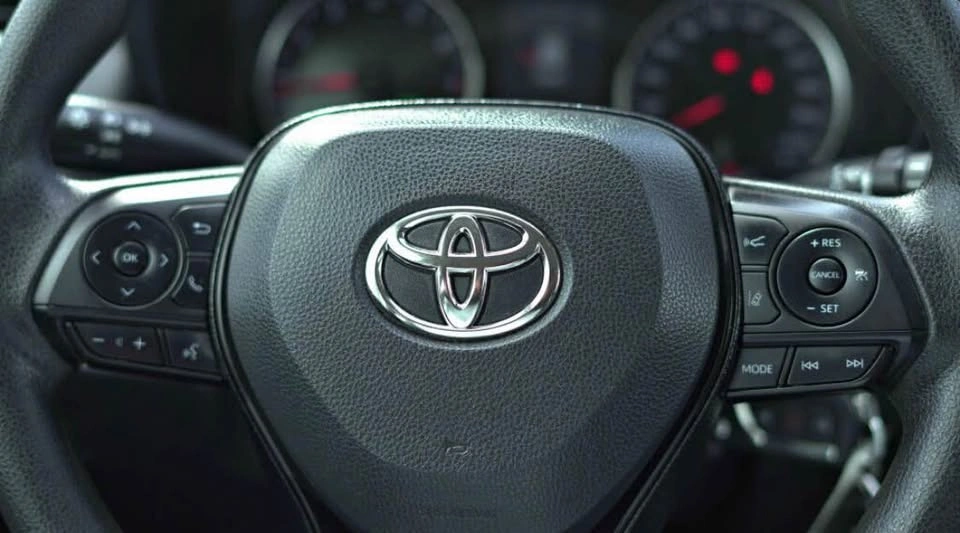 2020 Toyota RAV4 - photo 5