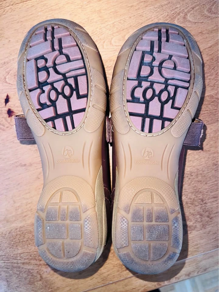 Women’s US 7.5 – Blondo Leather Mary Jane Shoes - photo 5