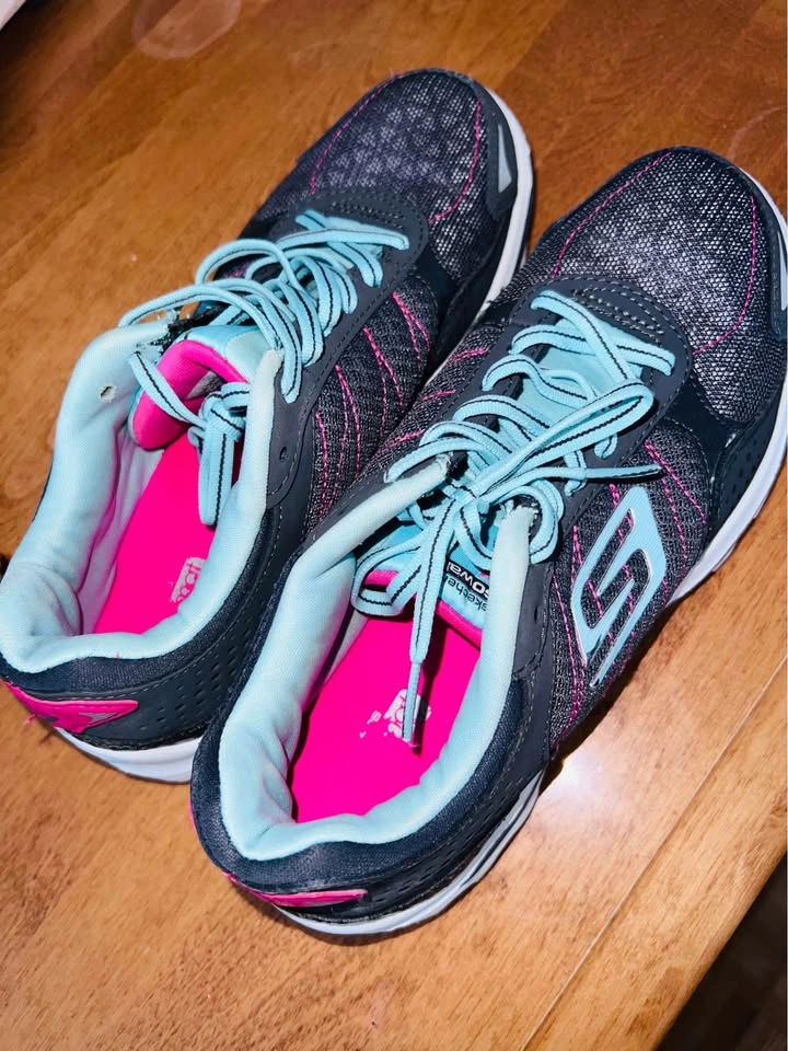 Women’s US 4 Skechers Go Walk Flash Shoes SN 13960 - photo 2