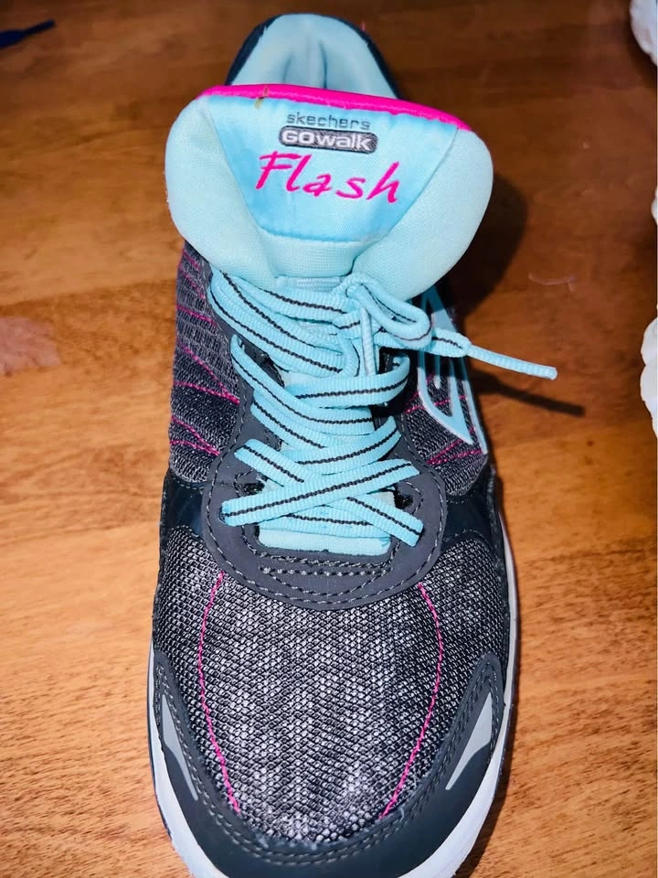 Women’s US 4 Skechers Go Walk Flash Shoes SN 13960 - photo 3