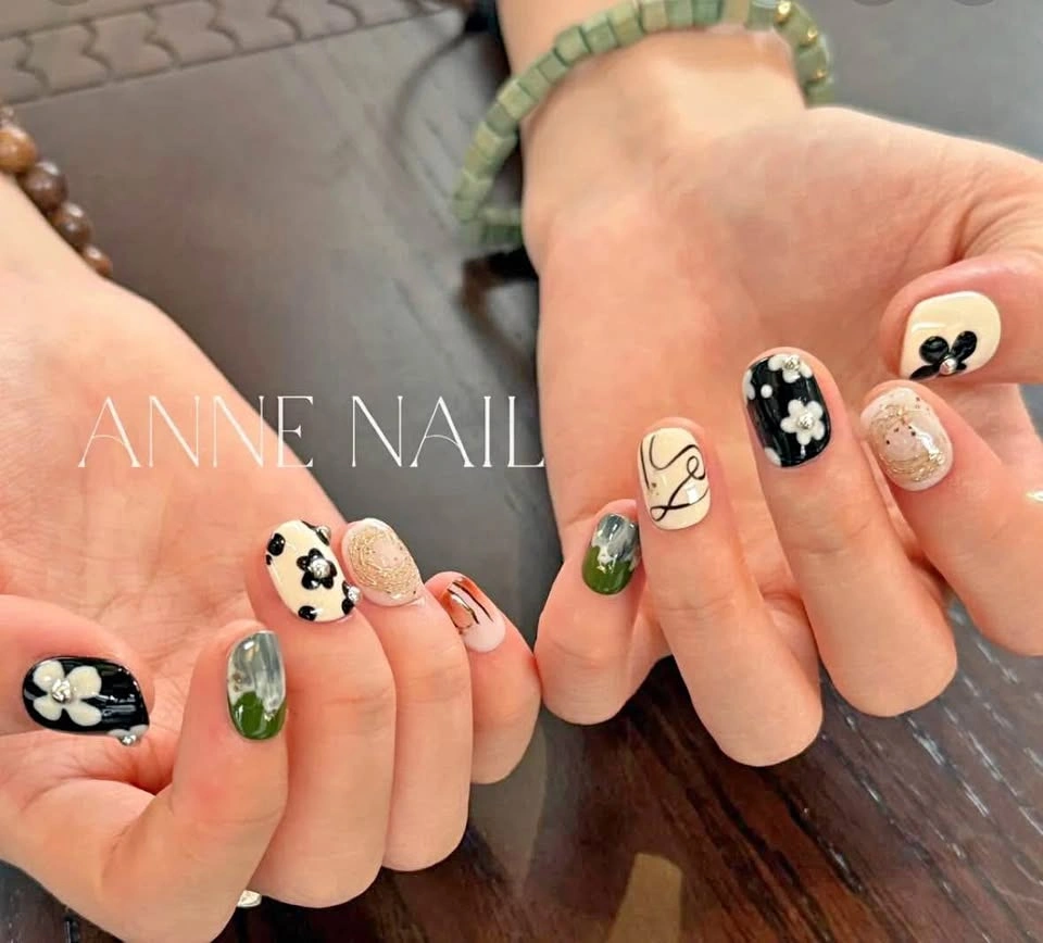 New Press-on Nails with Nail Kit Size S