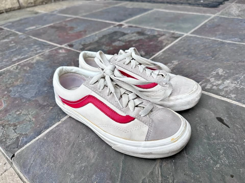 Vans women size 5.5