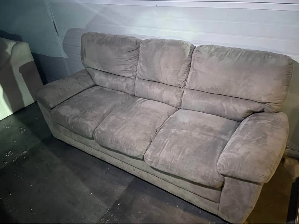 Couch (delivery) - photo 2