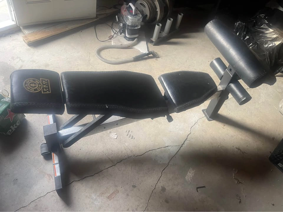 Adjustable bench