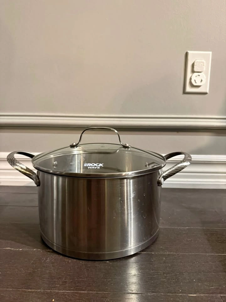 Starfrit Rock Wave Stockpot w/ Lid 4.9Qt