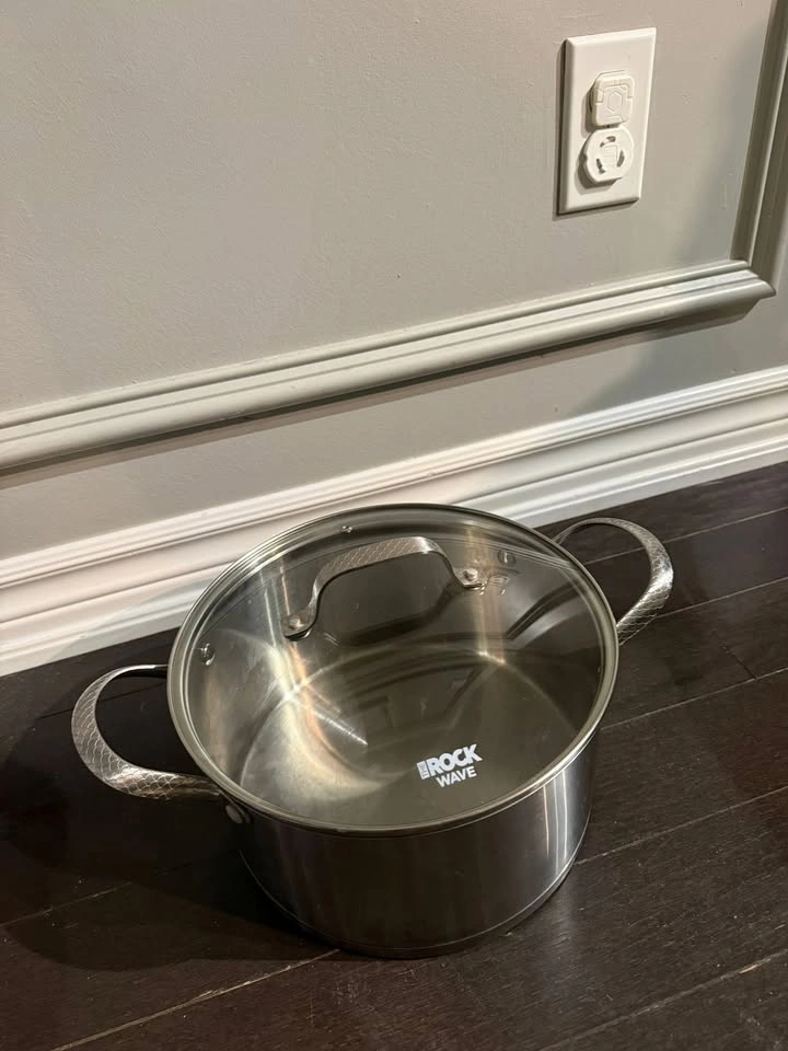 Starfrit Rock Wave Stockpot w/ Lid 4.9Qt - photo 2
