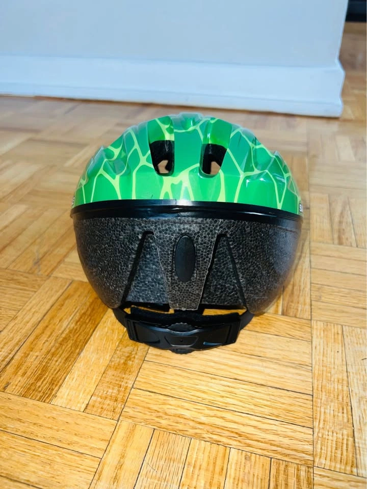 Bike/Scooter Safety Helmet (Like New) - photo 4