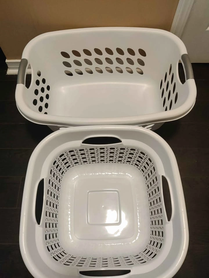 Two used good condition laundry baskets - photo 5
