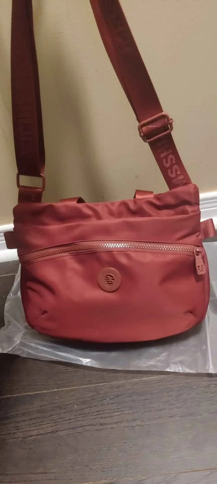 Brand new premium nylon large capacity crossbody bag - photo 4