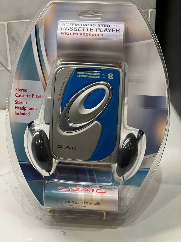 Craig CS2301A AM/FM Radio Stereo Cassette Player w/ Headphones - photo 5