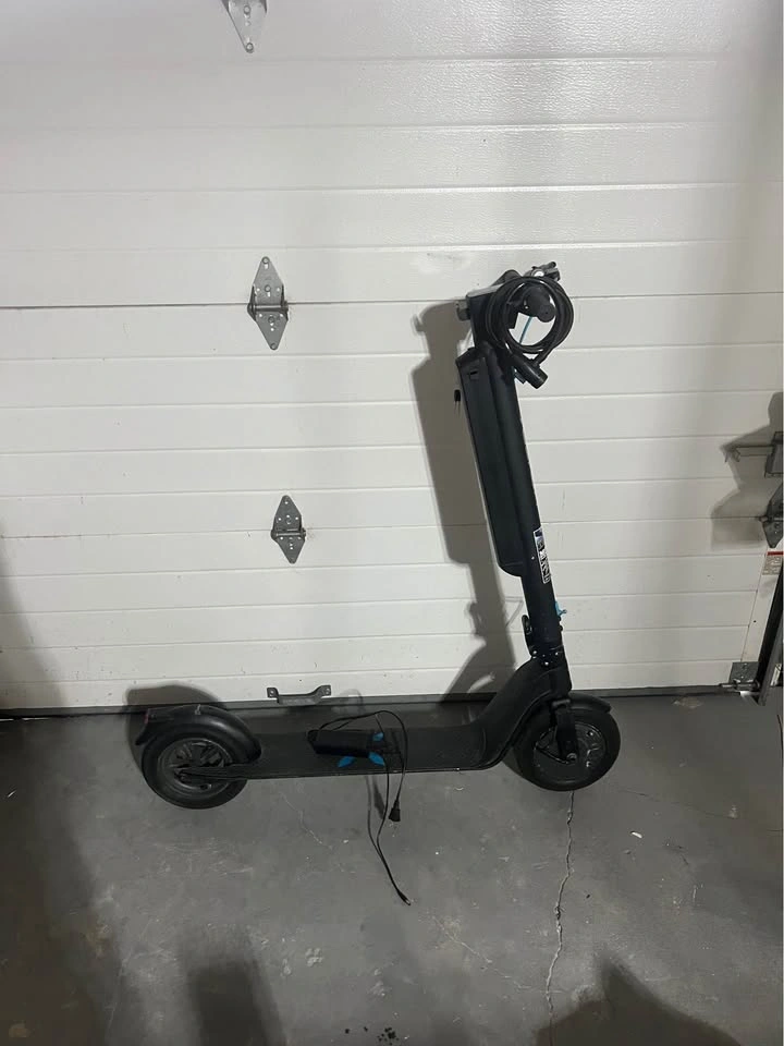 Electric scooter - photo 2