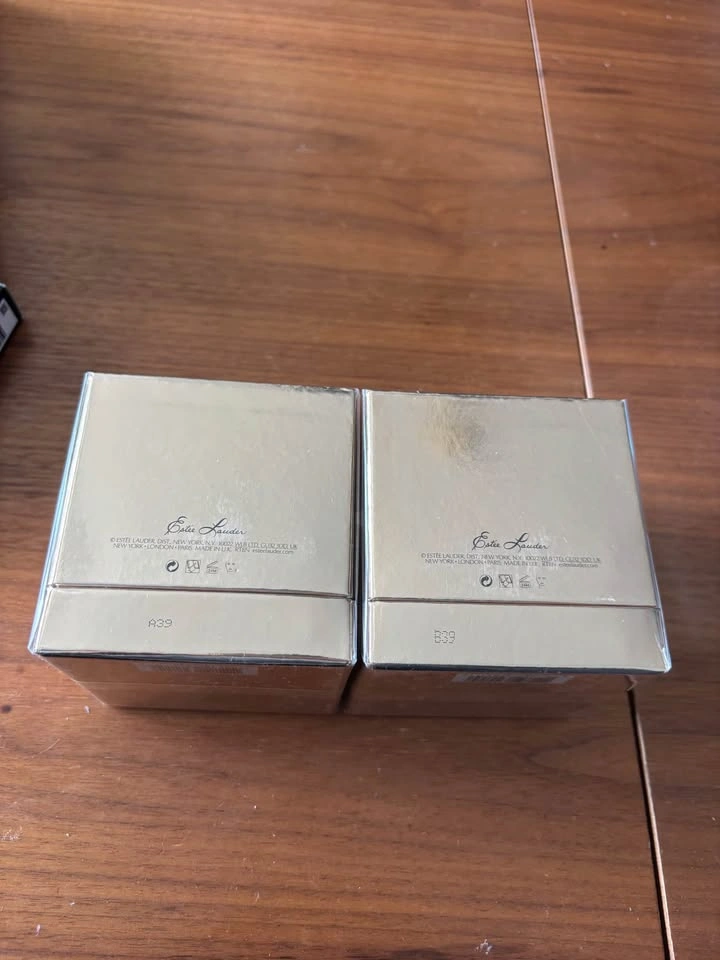 New Estée Lauder Re-Nutriv Ultimate Lift Regenerating Youth Crea - photo 3