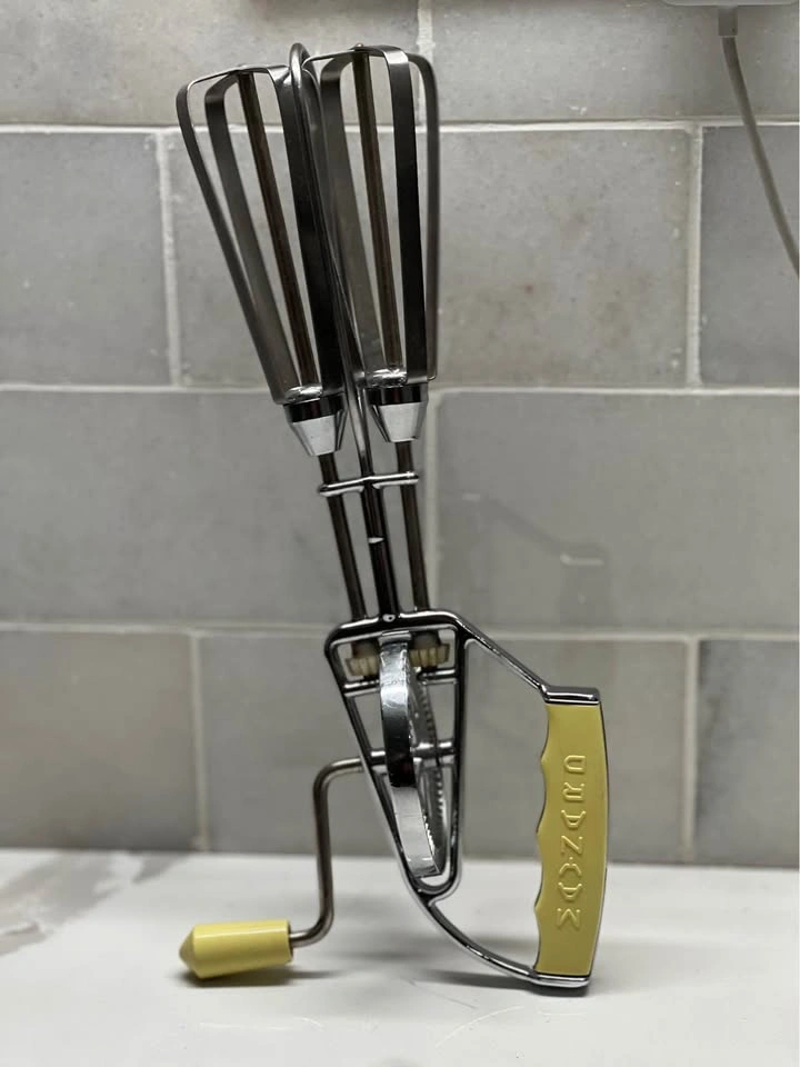 Vintage Maynard Stainless Steel Rotary Hand Mixer - photo 5