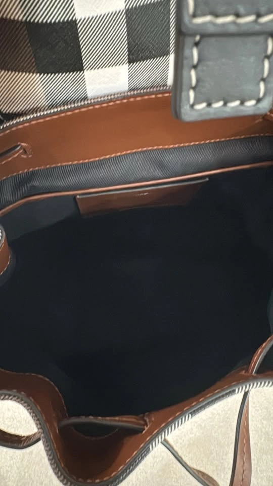 Burberry backpack (authentic) - photo 2