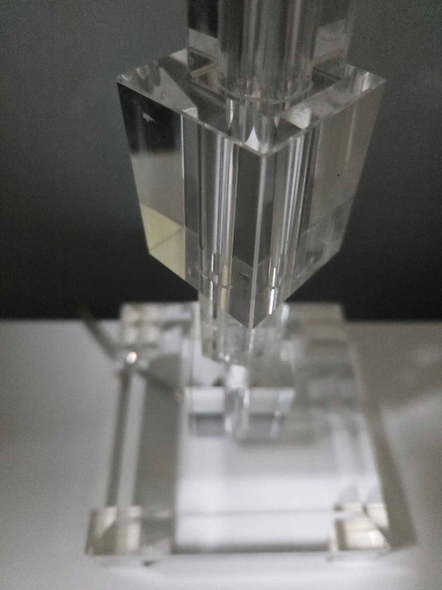 Pair of Modern Stacked Crystal Lamps - photo 3
