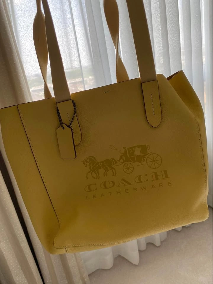 Coach Leather Tote (yellow) - photo 3