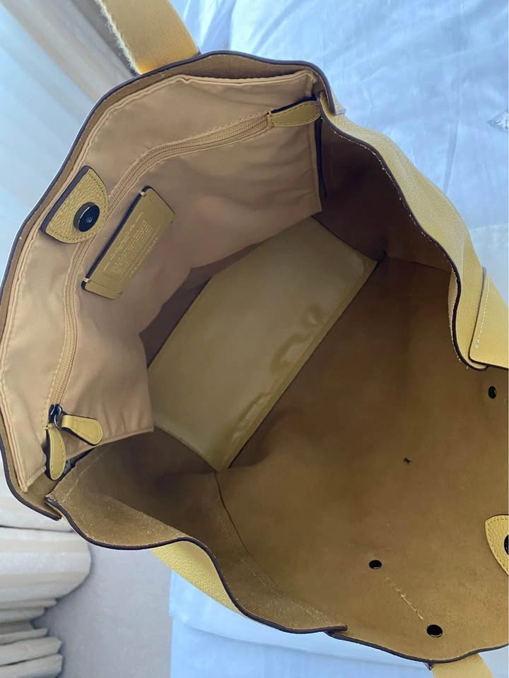 Coach Leather Tote (yellow) - photo 5