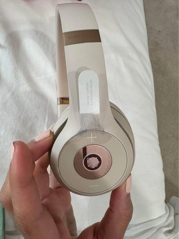 Beats Headphones - photo 2