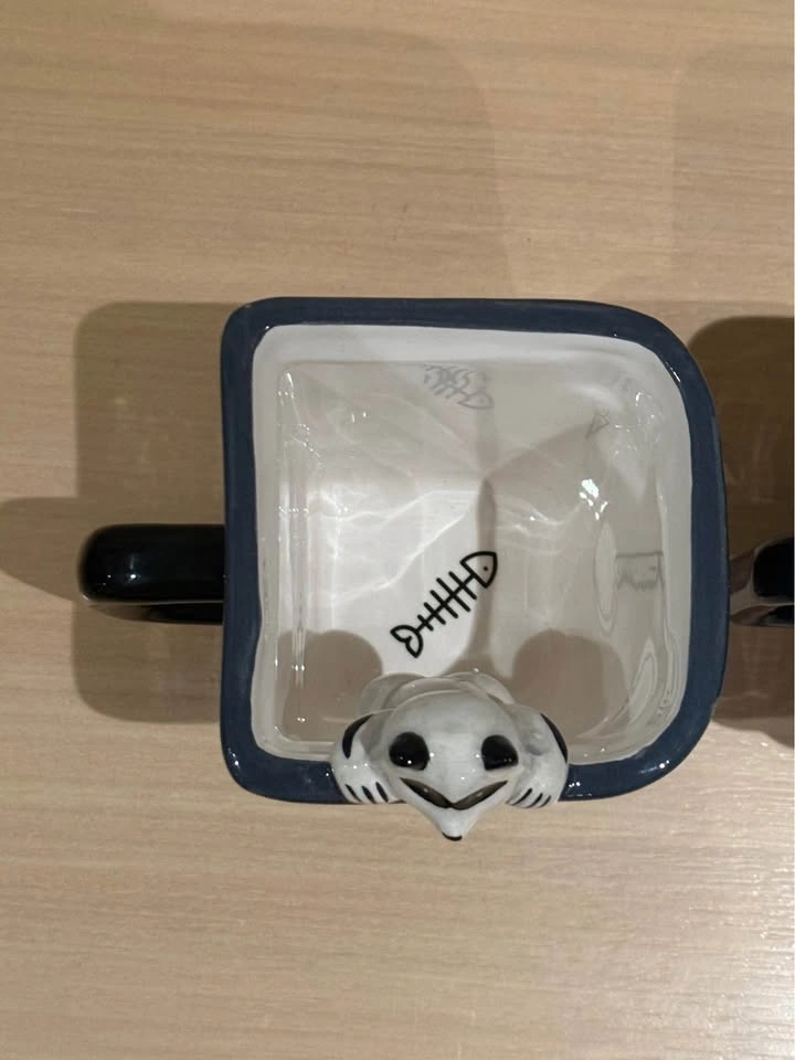 2x Toronto Raccoon Garbage Bin Mugs - photo 2