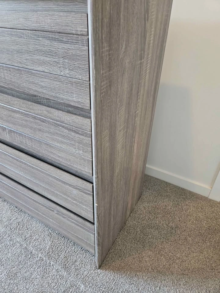 Grey Faux Wood 4-Drawer Dresser - photo 5