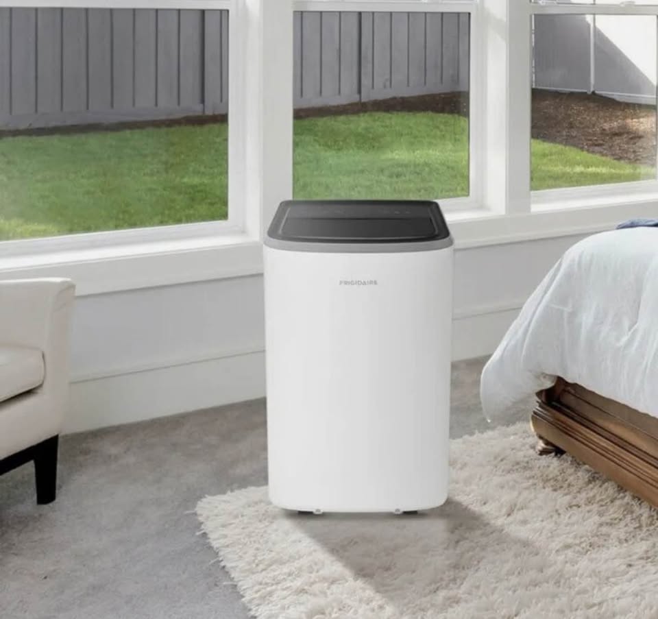 Frigidaire 8,000 BTU Portable Room Air Conditioner - photo 2