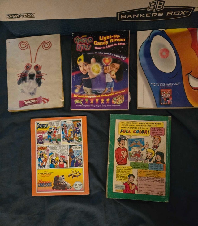 Archie Comics Digest Lot - photo 2