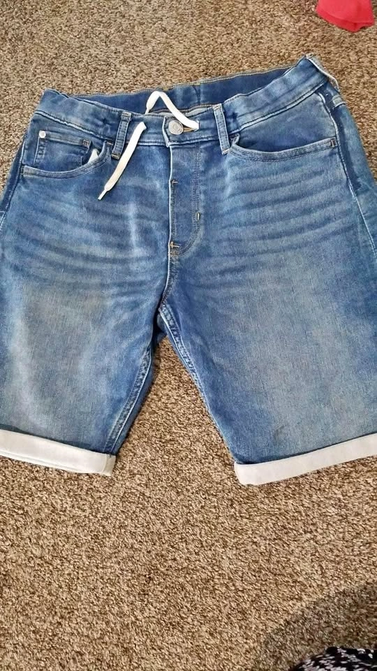 Used boys 12-16 yr old clothes
