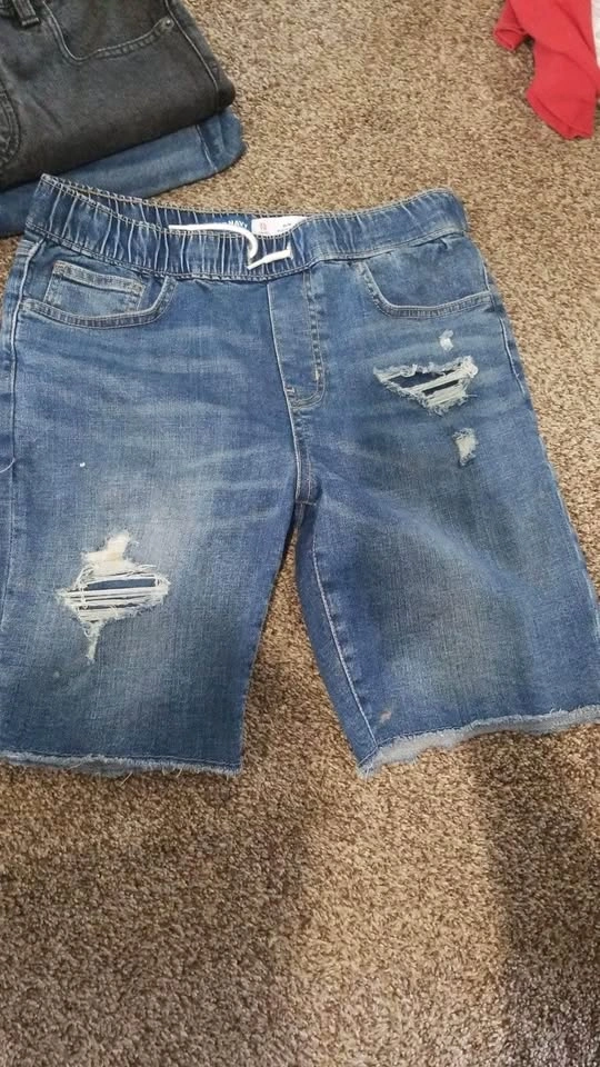 Used boys 12-16 yr old clothes - photo 3