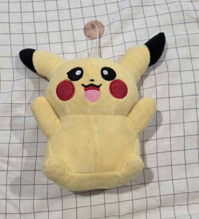 Pokemon Chirimen Pikachu 7" Toy