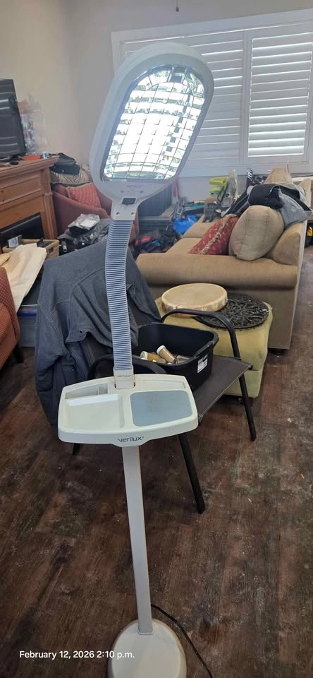 Verilux Standing Desk Light - photo 2