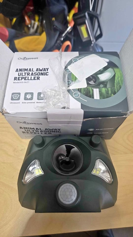 Outsweat Animal Away Ultrasonic Repeller