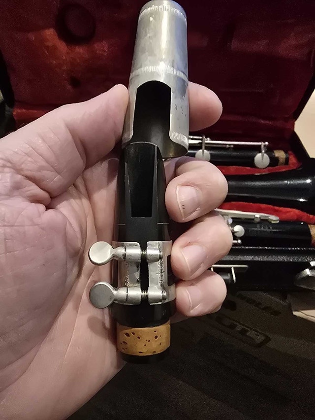 Vito Reso-Tone Clarinet with Case - photo 3