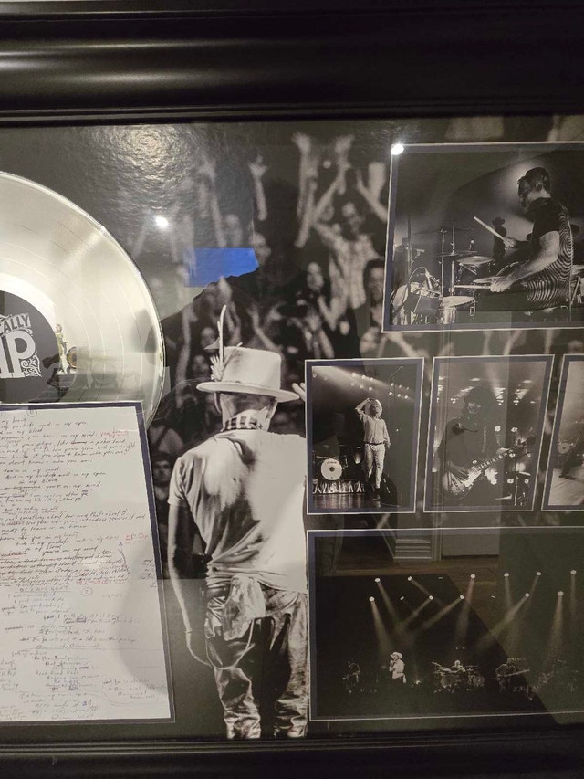 Tragically Hip Framed Memorabilia - Silver Record, Lyrics, Photo - photo 4