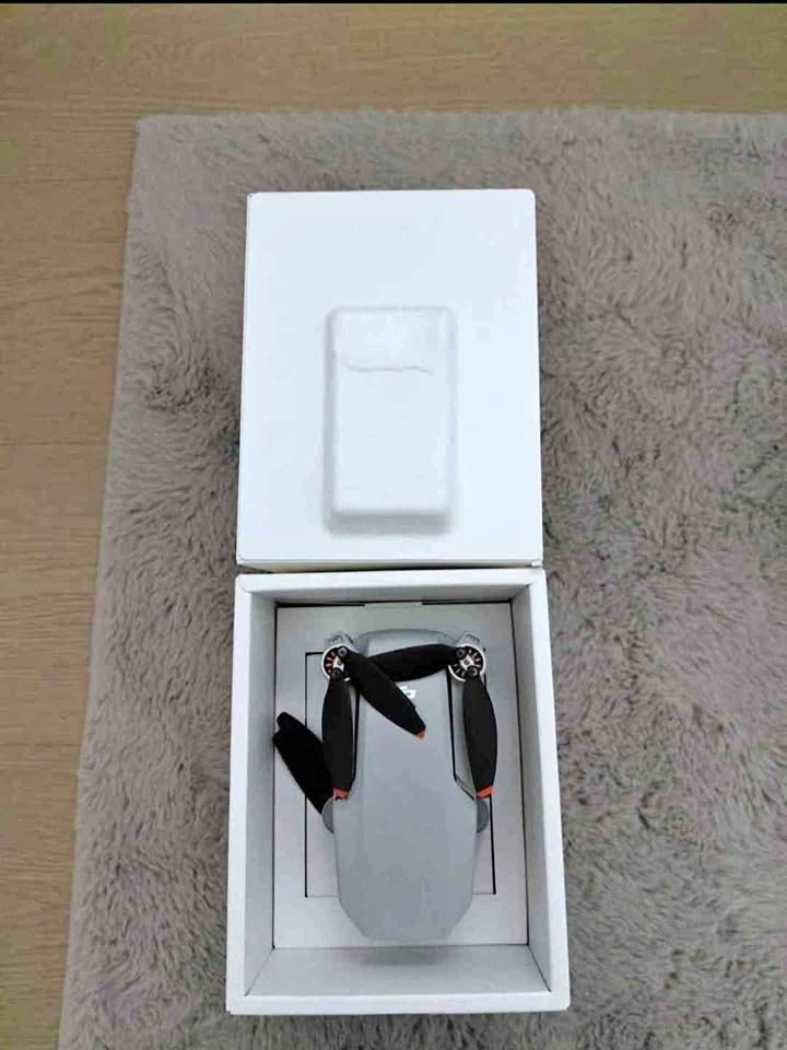 Dji mini 2 With extra battery & offical Dji Bag