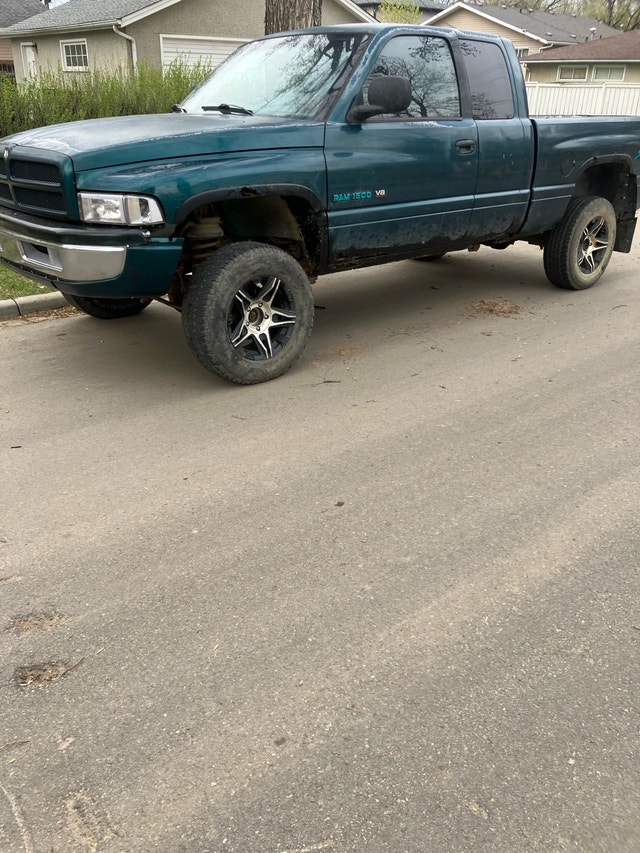 1998 Dodge Ram 1500 4x4 5.9 Sport - photo 2