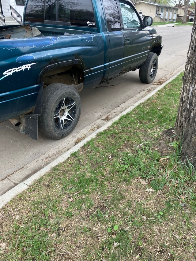 1998 Dodge Ram 1500 4x4 5.9 Sport - photo 5