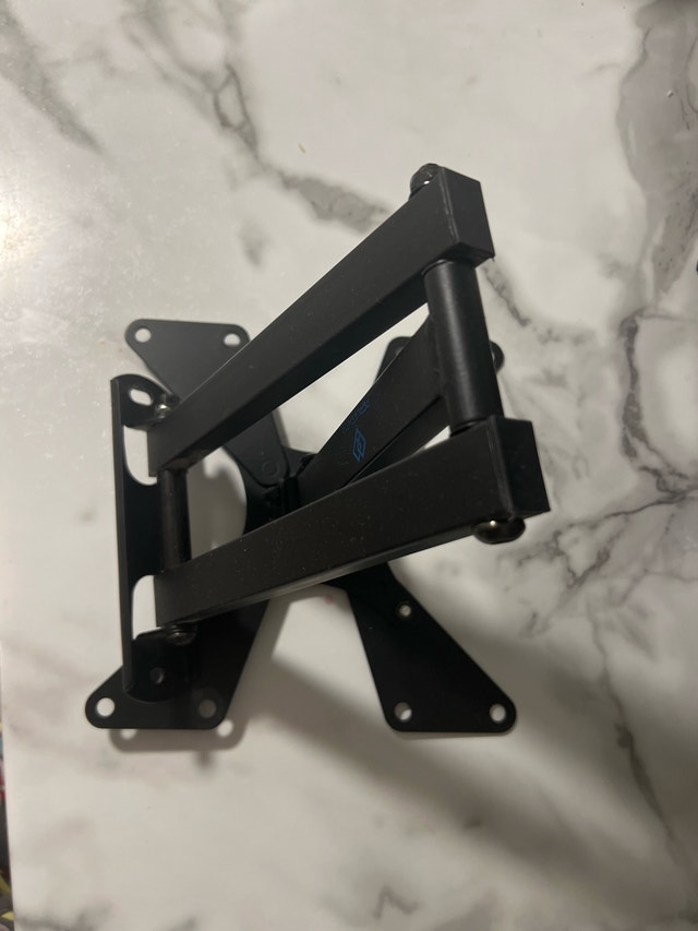 TV Wall Mount for 32" TVs